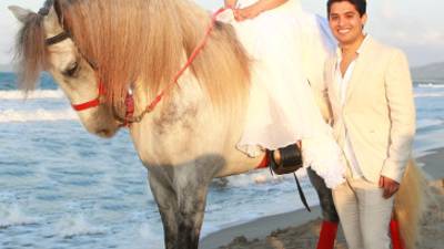 Los novios Gloria Yaneth García y José Adán Umanzor.