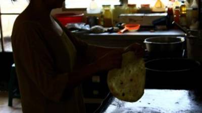 También se contempla que toda mujer embarazada tenga derecho a la estabilidad de su trabajo.