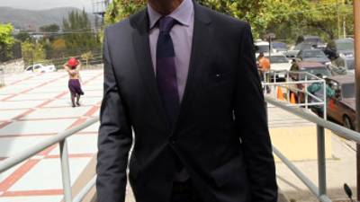 El expresidencial Salvador Nasralla hace un llamado a sus diputados.