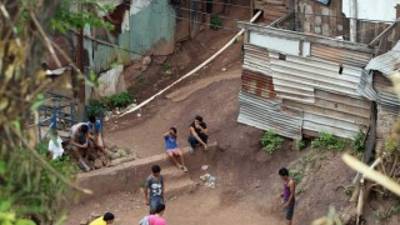 El informe se centra en el problema de los pobres crónicos, para quienes la pobreza es lo único que conocen.