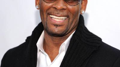 R kelly guarda prisión en Nueva York.