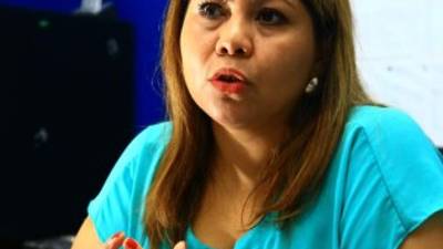 La funcionaria Fanny Letona