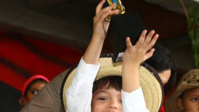 Diego Coello es el Indio Guapo de preescolar.