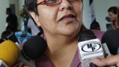 María Antonia NavarroEs la presidenta de la Junta Interventora del Ministerio Público. Navarro fue decana de la Facultad de Ciencias Jurídicas y Sociales de la Universidad Nacional Autónoma de Honduras (Unah) y es la directora del Centro Regional del Litoral Atlántico (Curla). Participó en la Comisión Interventora de la Unah.