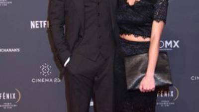 Alfonso Herrera junto a su pareja.