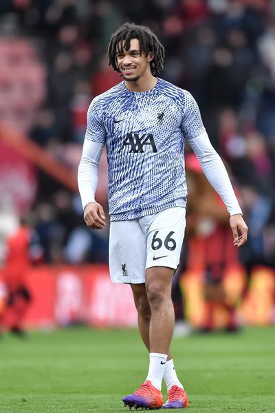 Trent Alexander-Arnold durante la previa del duelo ante Real Madrid por la Champions League.