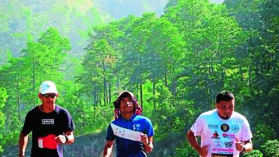 Gerson López, Carlos Barrios y Erlin Burgos previo a su llegada a Comayagua. Fotos: Fralu producciones