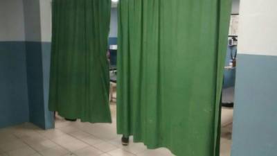 El hombre está siendo atendido en el Hospital Regional de Atlántida.