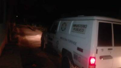 Según el reporte de la Policía, el cadáver pertenece a un menor de entre 14 y 16 años de edad.