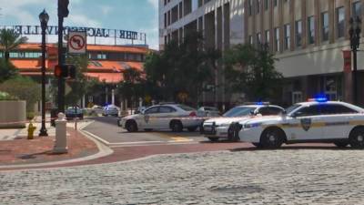 Autoridades responden al tiroteo en Jacksonville, Florida./Foto: AFP.