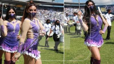 El desfile que se realizó en el Estadio Nacional, ubicado en Tegucigalpa, capital de Honduras, en conmemoración del Bicentenario tuvo varias sorpresas entre ellas la presencia de las bellas palillonas del Instituto Central Vicente Cáceres.