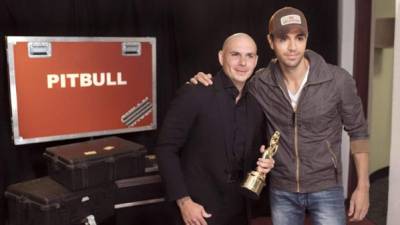 Pitbull y Enrique Iglesias son buenos amigos.