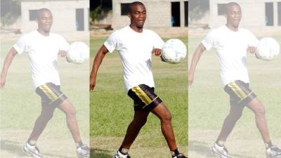 Dolmo Flores dice que tiene ofertas para trabajar en el fútbol hondureño.