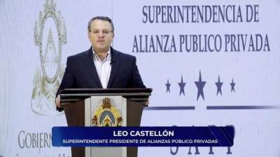 Superintendente Presidente, Leo Castellón, en comparecencia de prensa referente a la concesión de aeropuertos.
