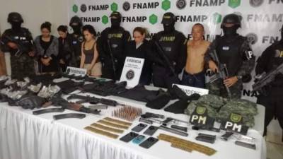 Las personas detenidas fueron presentadas con evidencias en la FNAMP.