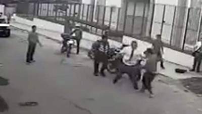 Mormones en Brasil se enfrentan a dos ladrones.