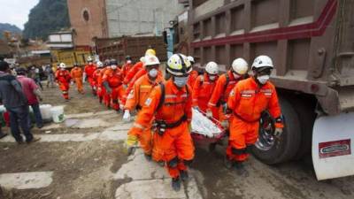 Con estas víctimas preliminares suben a 16 las personas fallecidas durante la temporada de lluvias de 2017 en Guatemala, de acuerdo con cifras de la Conred.