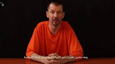El periodista británico John Cantlie, conduce el particular 'programa televisivo' de Isis.