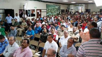 Al evento asistió en buen número la población porteña.