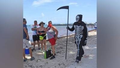 'La Muerte' buscaba hacer conciencia entre los turistas que insistían en acudir a las playas de Quintana Roo en pleno aumento de contagios.