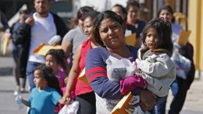 Medi-Cal está enfocado en los pobres y discapacitados y recibe fondos estatales y federales.