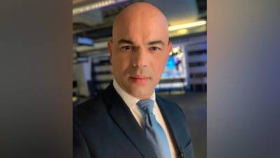 El hondureño Javier Castro trabaja en Univisión desde septiembre de 2019.