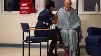 Shakespeare murió en el mismo hospital donde le aplicaron la vacuna contra el covid hace unos meses./