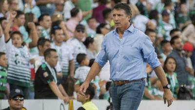 Robert Dante Siboldi decidió hacerse a un costado del banquillo de Santos Laguna.