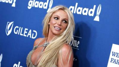 En los últimos meses, Britney Spears ha estado inmersa en una batalla legar contra su padre Jamie Spears, quien recientemente renunció a la tutela legal que tenía sobre la cantante.