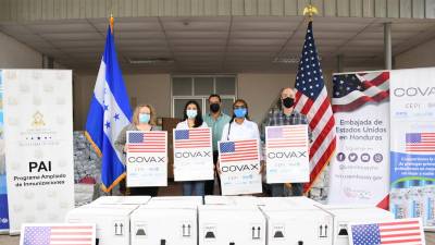 Los vacunas contra el coronavirus fueron recibidos por las autoridades sanitarias de Honduras.