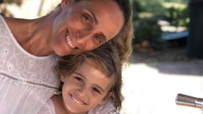 Graciela Cattarossi y su hija de 7 años fallecieron en el derrumbe del edificio en Miami. El cuerpo de la pequeña fue encontrado por su padre bombero.//