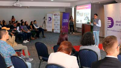 <b><span class=mln_uppercase_mln>Evento.</span></b> ASJ en la presentación del informe.<span class=mln_uppercase_mln> </span>