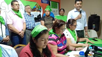 Los miembros del Comité Municipal de Defensa de los Bienes Comunes y Publicos de Tocoa, pidieron este miércoles en conferencia de prensa en Tocoa, una profunda e independiente investigación de la muerte de Juan López.