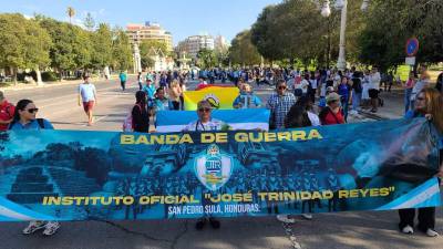 La banda de guerra del Instituto José Trinidad Reyes (JTR) comenzó su gira por España.