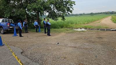 Escena donde fueron encontrados los cuerpos de dos jovencitos en San Manuel, Cortés.