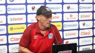 Pedro Troglio en conferencia de prensa tras el empate de Olimpia ante Motagua en la final de ida del torneo Apertura 2023 de la Liga Nacional de Honduras.