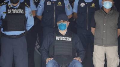 Juan Orlando Hernández, expresidente de Honduras, es acusado de tres delitos relacionados al narcotráfico por Estados Unidos.