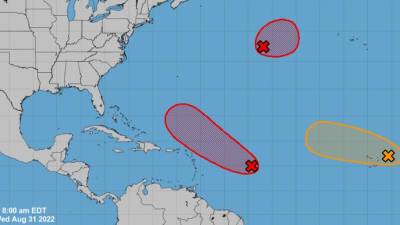 El NHC vigila tres sistemas que pueden afectar la costa sureste de Estados Unidos en los próximos días.
