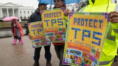 El Gobierno de EEUU ha aprobado una extensión al TPS para inmigrantes salvadoreños y haitianos.