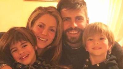Shakira, de 45 años, y Piqué, de 35, llevaban doce años de vida en común, aunque no han querido casarse, y tienen dos hijos, Milan, de 9 años, y Shasha, de 7.