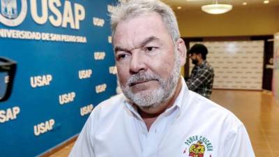 El alcalde Roberto Contreras, quien es propietario de restaurantes señaló que hay problemas para pagar a los proveedores en Estados Unidos.