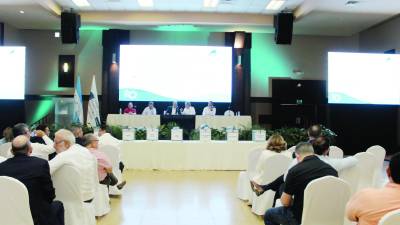 <b>Asamblea General Ordinaria anterior, donde preside Eduardo Facussé, quien deja hoy su cargo.</b>