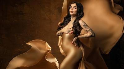 Karely Ruiz está embarazada.