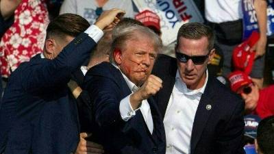 El atentado contra Trump en un mitin en Pensilvania es investigado como un intento de asesinato.