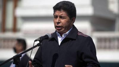 Pedro Castillo es investigado por la fiscalía peruana por supuesta corrupción.