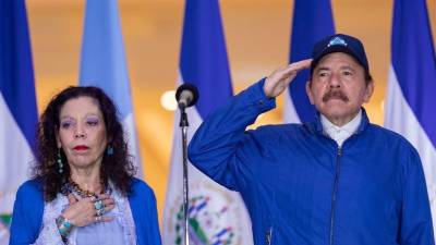 Presidente de Nicaragua Daniel Ortega junto a su esposa la vicepresidenta Rosario Murillo.