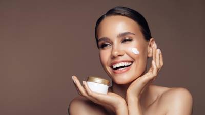 Cuida tu piel según las necesidades de tu edad.