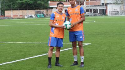 Ambos futbolistas de la Manada buscan ser elegidos para el mundial juvenil que se celebrará el próximo año.