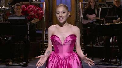 Ariana Grande se roba el show imitando a Britney Spears y Celine Dion en SNL