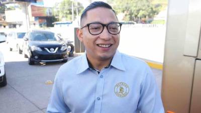 Emilio Izaguirre busca un cupo en el Congreso Nacional.